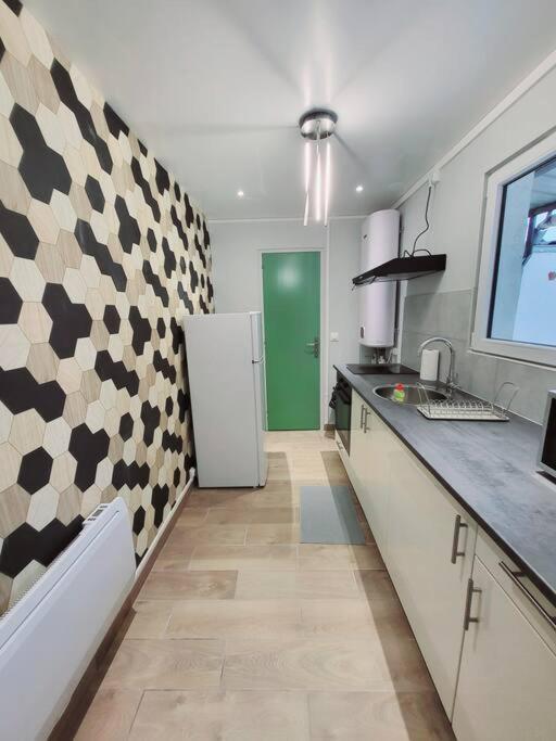 Family Flat Stade De France Airport Cdg Le Bourget "Appart'7" Pierrefitte-sur-Seine Eksteriør bilde